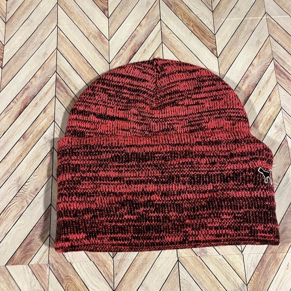 VS PINK hat